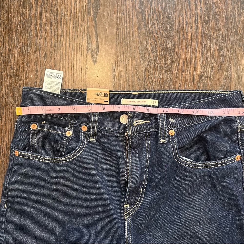 Levi's Low Pro Straight Jeans Womens 27 NWT Dark Wash Indigo 90s Baggy Y2K - Picture 4 of 9